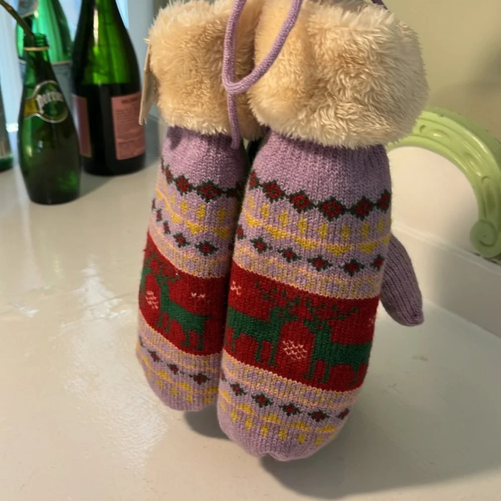 J & C Deer Soft and Cozy Mittens NEW WITH TAGS